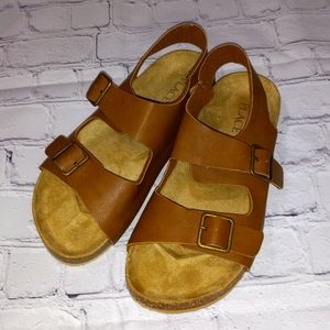 NWOT Size 6 Youth Children's Place Sandals